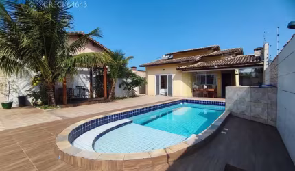 CASA 3 QUARTOS EM TERRENO DE 420M²!  PISCINA E ESPAÇO GOURMET - ITANHAEM/SP