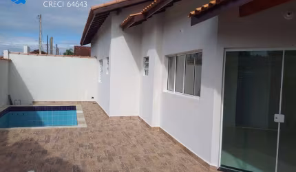 CASA NA PRAIA COM PISCINA E CHURRASQUEIRA! 3 QUARTOS - 1 SUITE ITANHAEM/SP