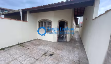 OPORTUNIDADE! CASA 2 QUARTOS - 1 SUITE A 700M DO MAR! ITANHAEM/SP