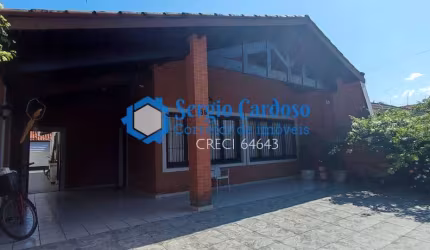 CASA 4 QUARTOS QUINTAL  CHURRASQUEIRA 100M MAR LOCAL PREMIUM ITANHAÉM SP