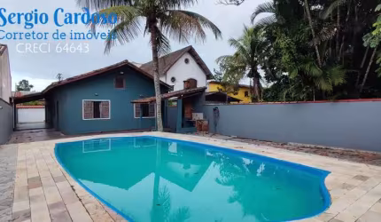 CASA COM PISCINA A 400M DA PRAIA DOS SONHOS - 4 QUARTOS ITANHAEM/SP