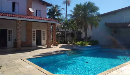 MANSÃO DOS SONHOS 5 DORMS TERRENO 1500 M²  PISCINA  200M MAR   ITANHAÉM SP