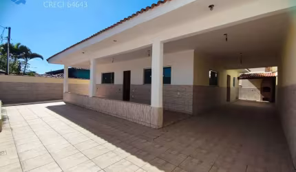CASA  3 QUARTOS 3 SUÍTES - PRÓXIMO A PRAIA E A TODOS COMÉRCIOS  ITANHAÉM SP