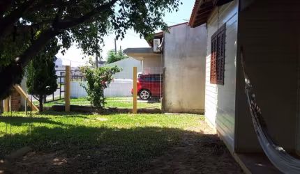 Casa para Venda em Tramandaí, centro, 2 dormitórios, 1 banheiro, 2 vagas