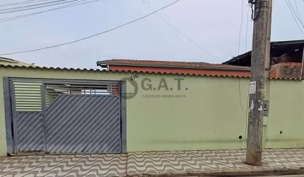 CASA À VENDA NO JD. SÃO LOURENZO - SOROCABA/SP