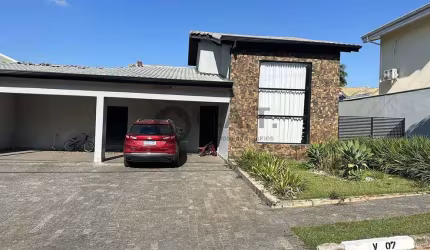 CASA EM CONDOMÍNIO À VENDA NO IBITI DO PAÇO - SOROCABA/SP