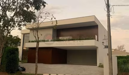 CASA EM CONDOMÍNIO NO LAGO AZUL -  ARAÇOIABA DA SERRA/SP