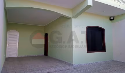 CASA À VENDA NA VILA CARVALHO - SOROCABA/SP