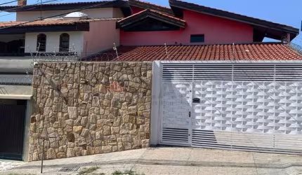 CASA À VENDA NA VILA AUGUSTA - SOROCABA/SP