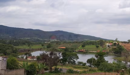 CHÁCARA À VENDA EM IPEROZINHO - CAPELA DO ALTO/SP