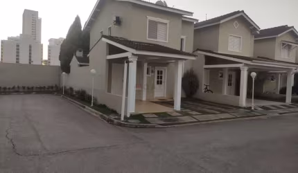 CASA EM CONDOMÍNIO À VENDA NO VILLA CAMPOLIM  - SOROCABA/SP