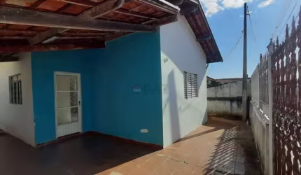 CASA À VENDA NO CENTRO - IPERÓ/SP