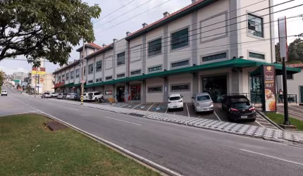 CONJUNTO DE SALAS COMERCIAIS PARA LOCAÇÃO NO BAIRRO VILA AUGUSTA - SOROCABA/SP
