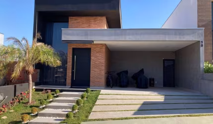 CASA EM CONDOMÍNIO À VENDA NO SUNLAKE - SOROCABA/SP