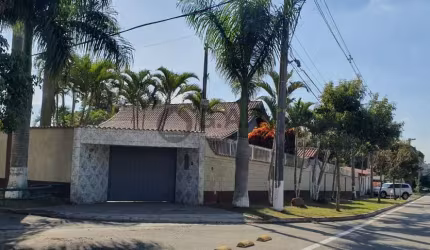 CASA PARA LOCAÇÃO NO JARDIM BANDEIRANTES