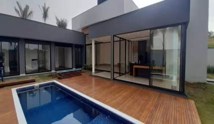 CASA À VENDA NO CONDOMÍNIO RESIDENCIAL SAINT PATRICK - SOROCABA/SP