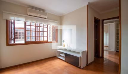 Maravilhoso apartamento de um (1) dormitório com vaga. Localizado ao lado do Bourbon Ipiranga e Universidade da UFRGS em Porto Alegre