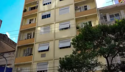 Apartamento de dois (2) dormitórios andar alto e com elevador