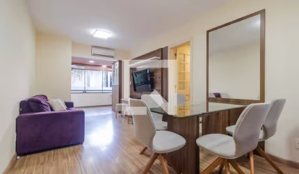 Lindo apartamento todo reformado e semi mobiliado