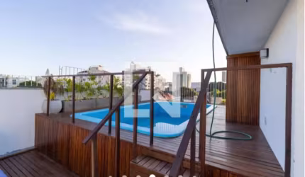 Cobertura 3 dormitórios 2 suítes e piscina