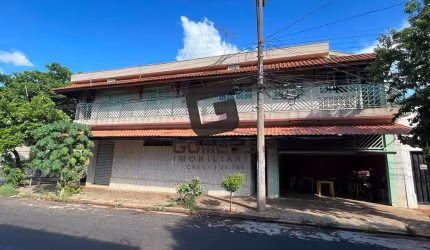 Casa à venda no bairro Vila Tibério - Ribeirão Preto/SP
