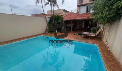 Casa à venda no bairro Sumarezinho - Ribeirão Preto/SP