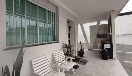 Casa à Venda no Centro de Itaguaí/RJ – Com Ponto Comercial e Energia Solar!
