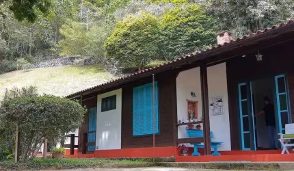 Sítio com 2 Casas à Venda em Teresópolis
