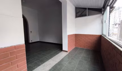 Conjugado à Venda no Centro de Teresópolis