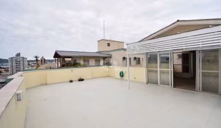 Cobertura com 3 quartos à venda na Rua Vereador Batista Pereira, 514, Estreito, Florianópolis por R$ 1.068.000