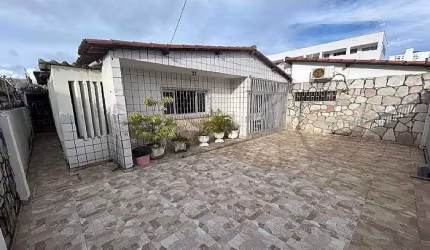 Casa à Venda - Lagoa Nova - Natal/RN