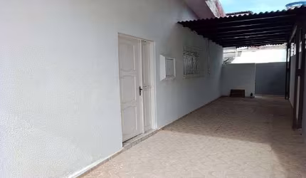 Casa à Venda - Candelária - Natal/RN