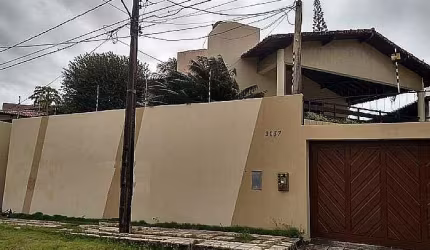 Casa à Venda - Candelária - Natal/RN