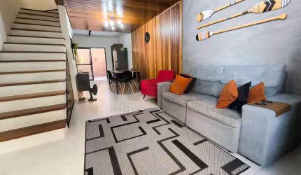 Sobrado Residencial / Pontal de Santa Marina