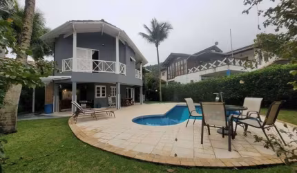 Sobrado com 4 suítes à venda, 253 m² em  Toque Toque Pequeno - São Sebastião/SP