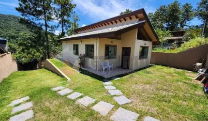 Casa com 2 quartos, 120 m², à venda - Jardim Capricórnio - Caraguatatuba/SP