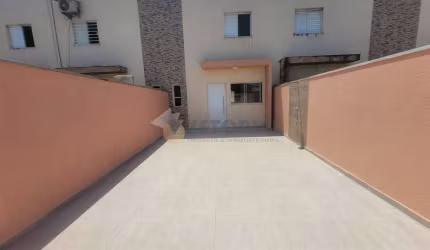 Sobrado Residencial / Dos Golfinhos