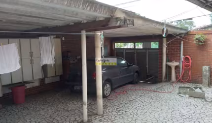 Sobrado 3 dorms, suíte, 4 vgs - Catiapoa - SV
