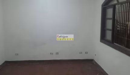 Sobrado com 3 dorms, Vila São Jorge, São Vicente - R$ 350 mil, Cod: 4072