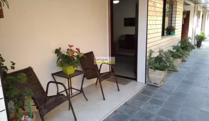 Lindo sobrado de Cond com 3 dorms, suíte, Cascatinha