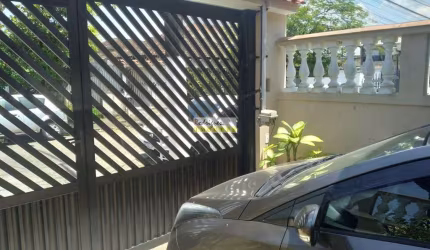 Linda casa térrea dois dormitórios, uma vaga, Vl São Jorge