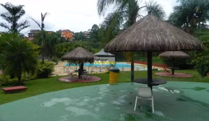 Excelente casa na região de  Alphaville - com todo lazer