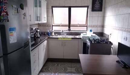 Sobrep Alta 2 dorms, Pq São Vicente, SV - R$ 260 mil