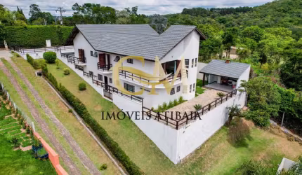 Casa em condomínio na cidade de Atibaia
