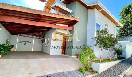 Casa em condomínio com 3 suítes em Atibaia