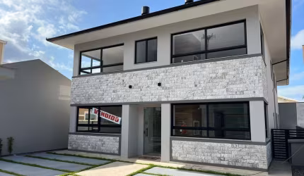 Apartamento Alto Padrão na Praia - Praia de Fora em Palhoça/SC
