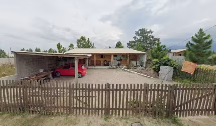 Casa Mista com Amplo Terreno - Passagem do Maciambu em Palhoça/SC