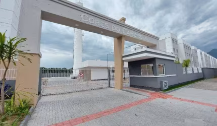 Excelente Apartamento com Móveis Planejados no Nova Palhoça: Condomínio com Piscina!