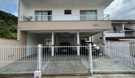 Dois Excelentes Apartamentos Amplos - Bairro São Sebastião em Palhoça/SC
