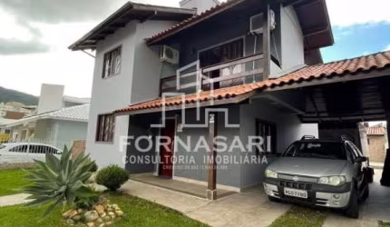 Linda Casa no Bairro Pedra Branca - Palhoça/SC